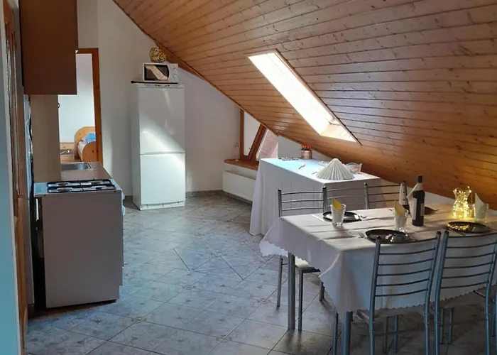 Apartament Beke *